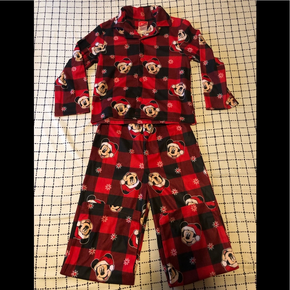 Disney Mickey Mouse pajamas size 6 boys